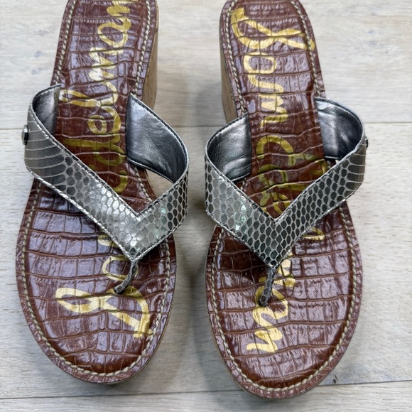 San Edelman Silver Wedge Sandals - Picture 6 of 7